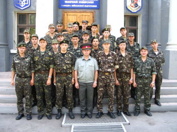 Свято прийняття військової присяги на вірність українському народу випускниками кафедри військової підготовки
