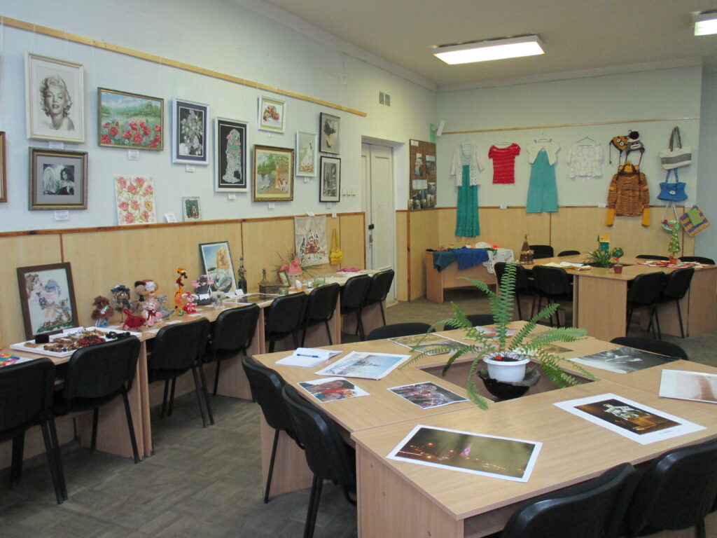 Holiday exhibition of creative works of ZNTU employees and students «World of inspiration and dreams»