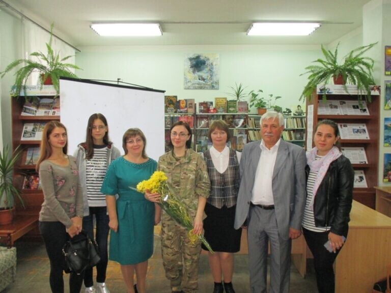 «Проросте як квітка крізь асфальт»: військовослужбовець ВСУ Надія про патріотичне виховання молоді»