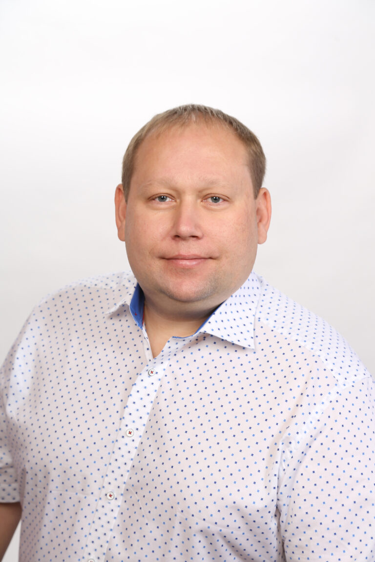 Привітання першого проректора національного університету «Запорізька політехніка» Едуарда Гугніна з нагоди Міжнародного жіночого дня!