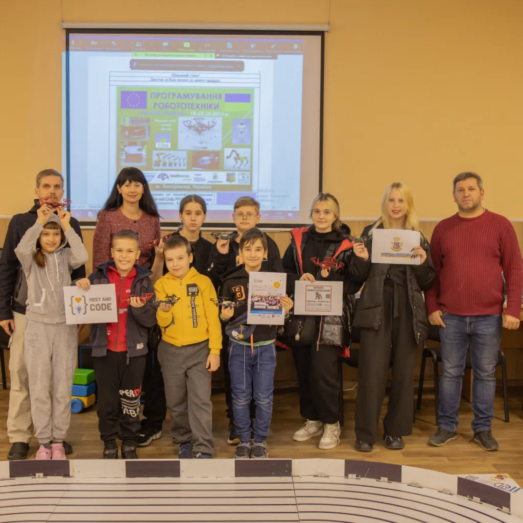 Robotics Programming – Educational Mini-Course