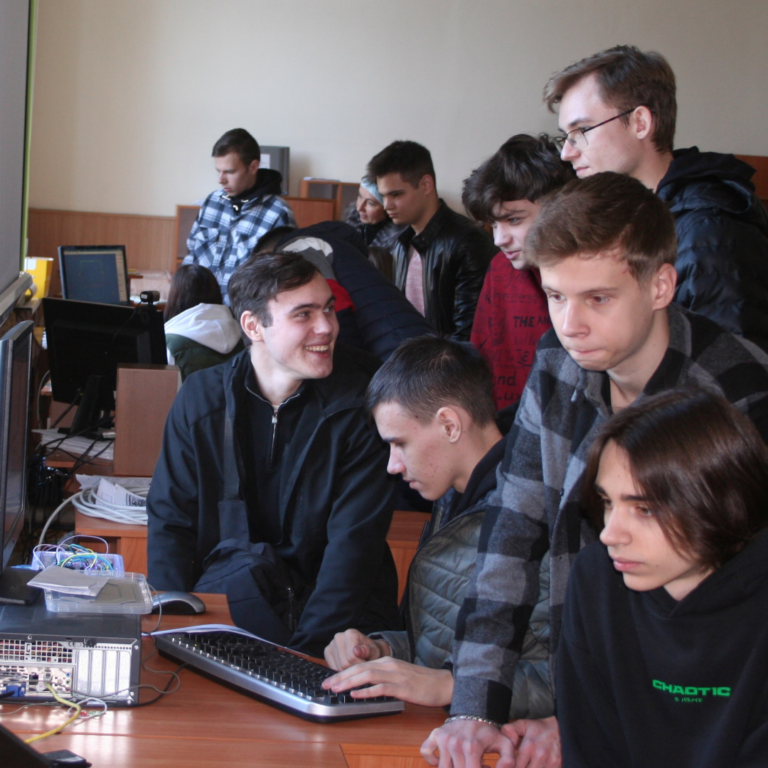 Профорієнтаційне заняття від кафедри електричних та електронних апаратів