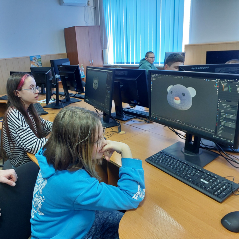 Дитячо-юнацький науковий університет: заняття гуртка «Карусель напрямів» — працюємо у змішаному форматі