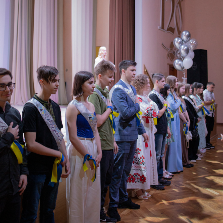 Запорізька політехніка вітає Енергодарську громаду зі святом останнього дзвоника!