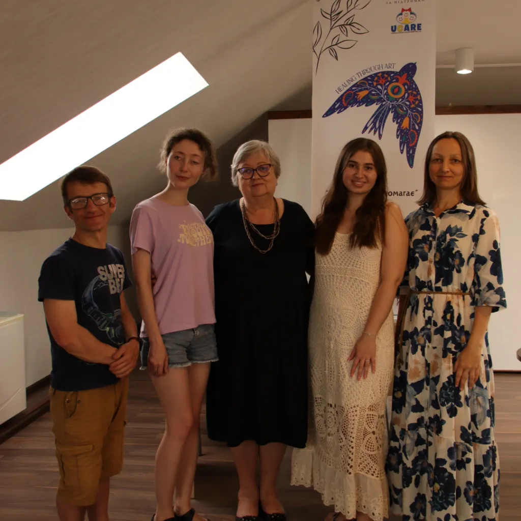 Master’s students of the Department of Psychology at the reporting training seminar on art therapy work with children «Art helps» in Kyiv