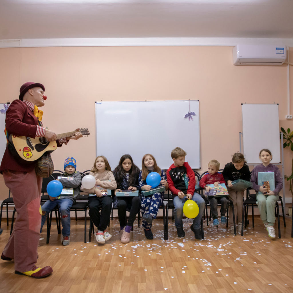 An entertaining show from the founder of clown therapy, Ian Thomas