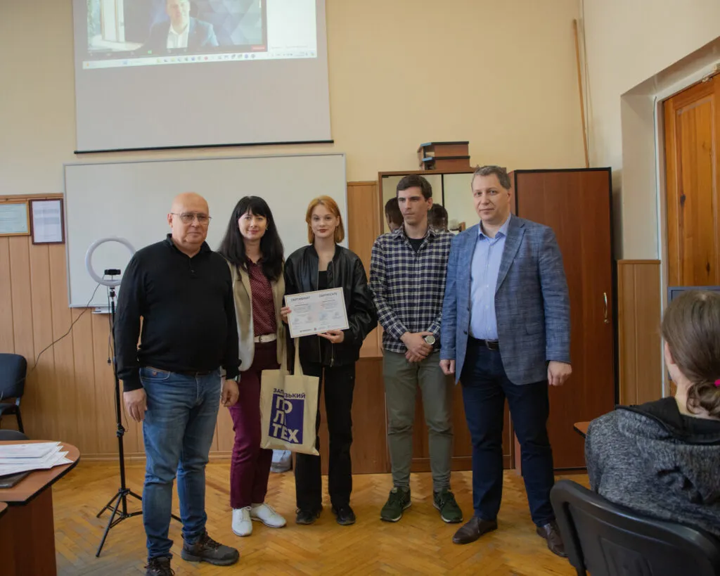 Урочисте нагородження фіналістів курсу з вивчення CARVECO