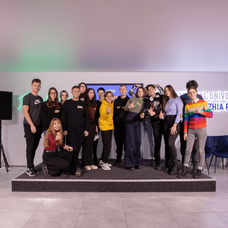 Memes, laughter and English: what it was like at the English Speaking Club!