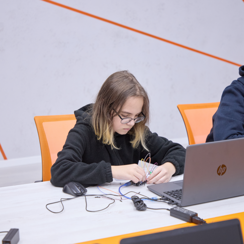 «Robotics with Arduino»: a new circle of the Children’s and Youth Scientific University
