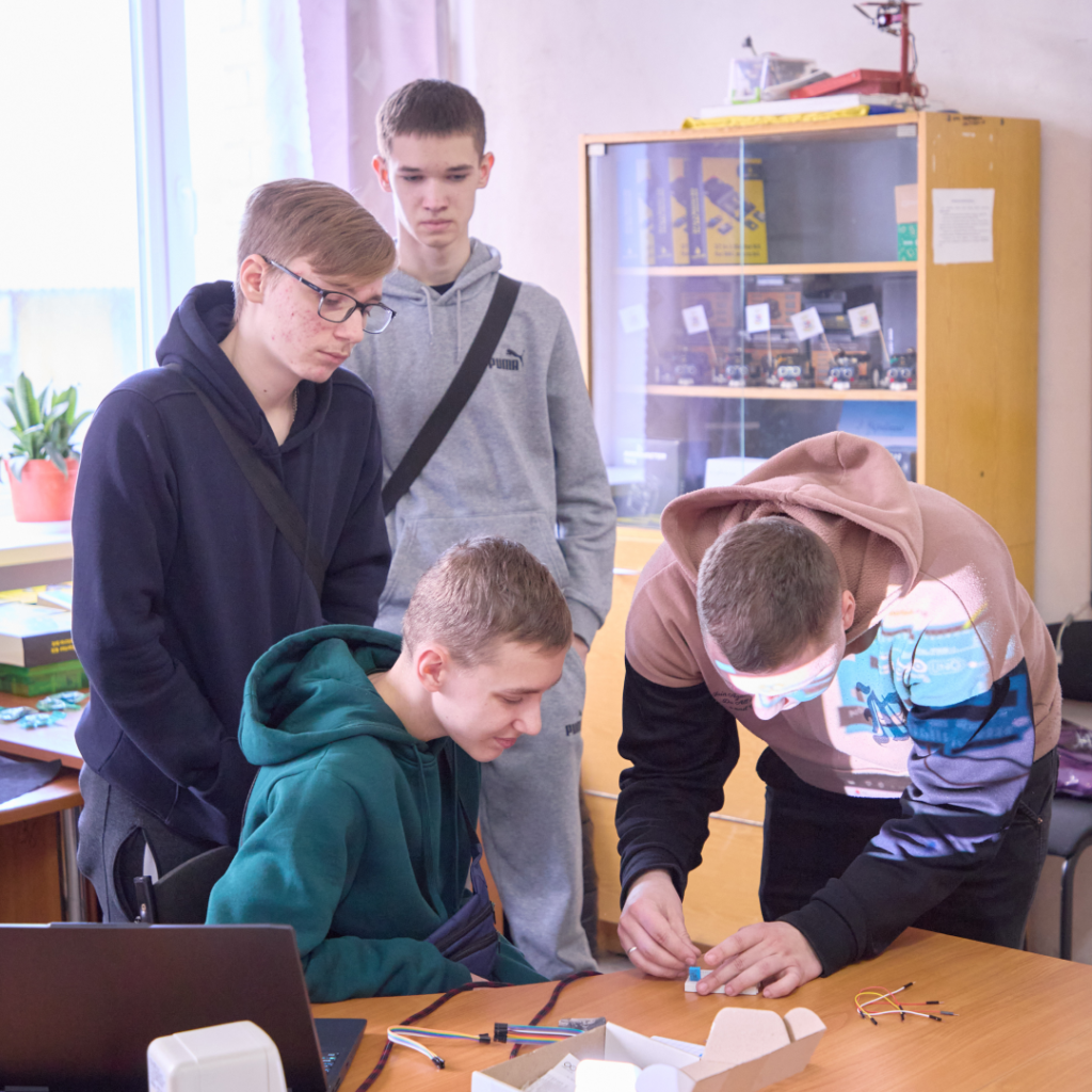 STEM-проєкт «Метеостанція»