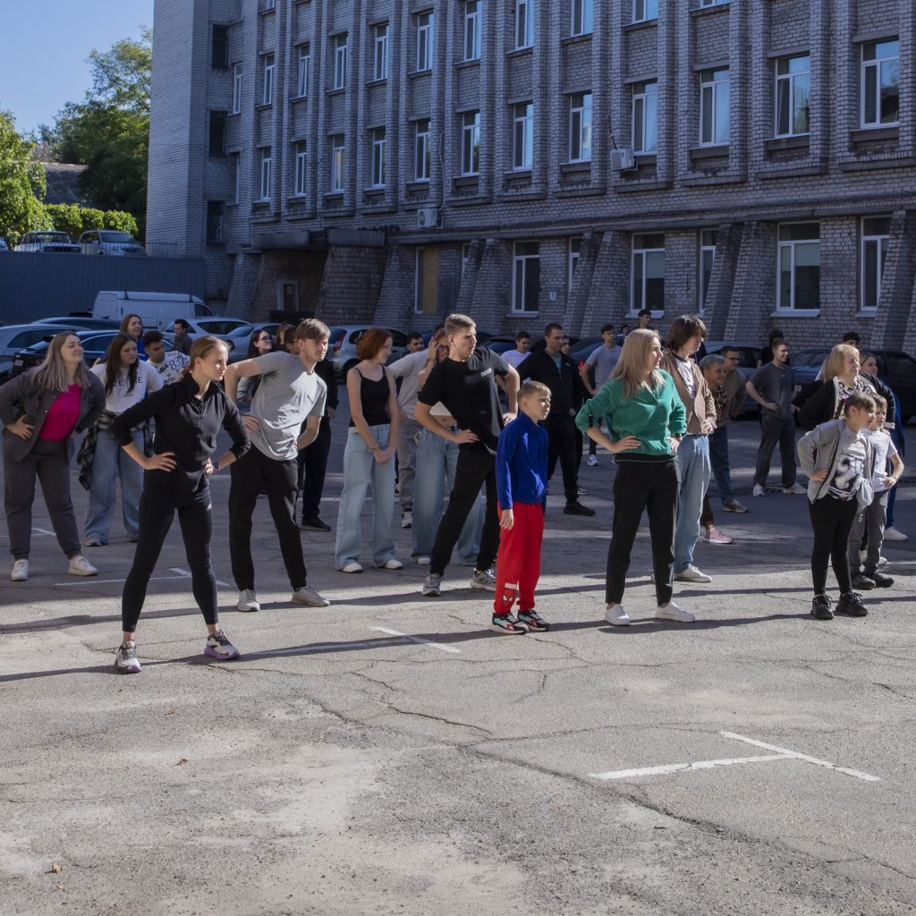 On September 22, on the occasion of International Student Sports Day, students and employees of Zaporizhia Polytechnic National University began their active day with a morning workout.