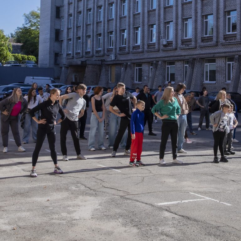 On September 22, on the occasion of International Student Sports Day, students and employees of Zaporizhia Polytechnic National University began their active day with a morning workout.