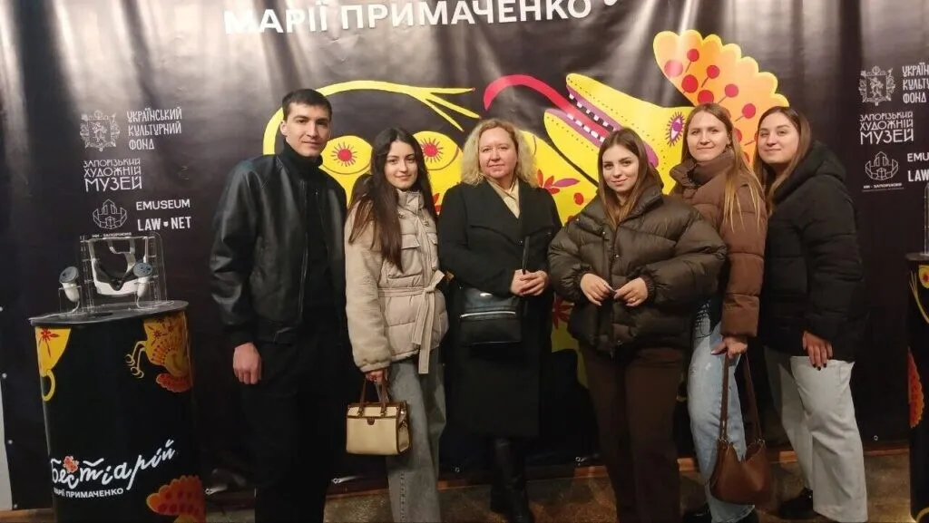Студенти спеціальності “Журналістика” разом із куратором, доц. каф. журналістики Іриною Тонкіх, відвідали виставку…