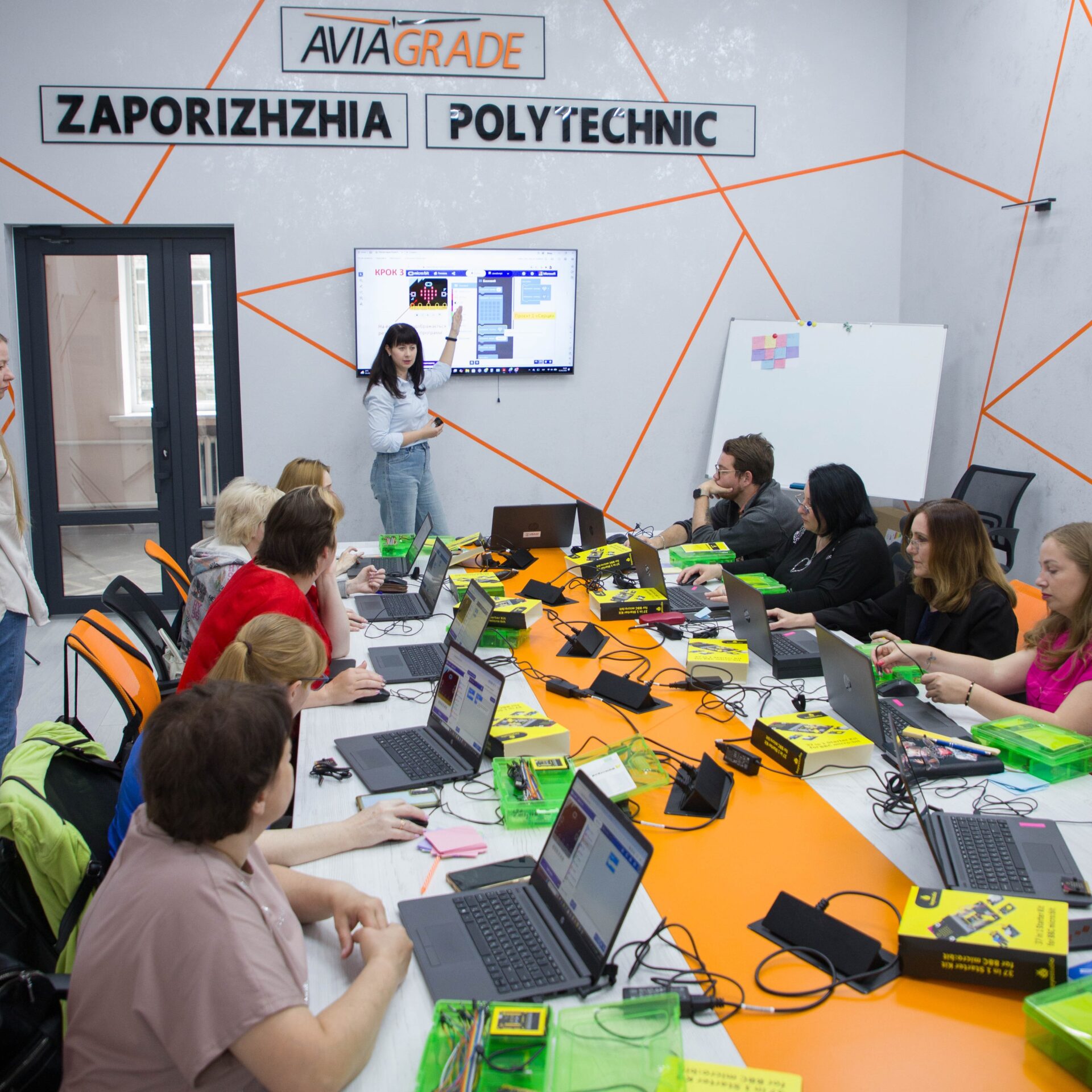 STEM-лідерство: інноваційні уроки з Micro:bit