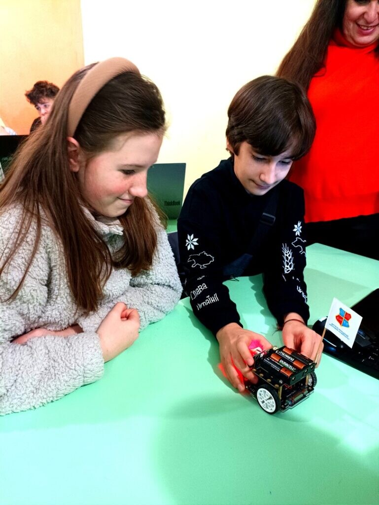 «Do it with Micro:bit»: практичні аспекти автоматизації та мехатроніки