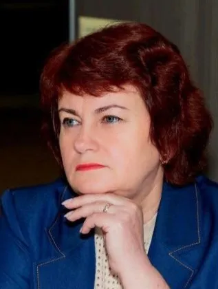 Лариса ПОЛЯКОВА