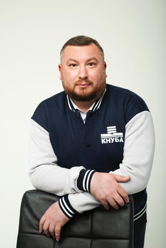 Олексій Дніпров