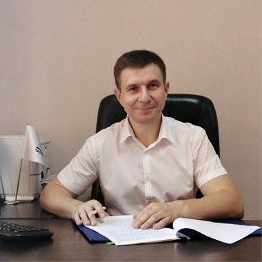 Олег НОВОМЛИНЕЦЬ