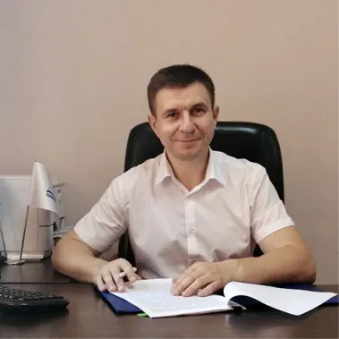 Олег НОВОМЛИНЕЦЬ