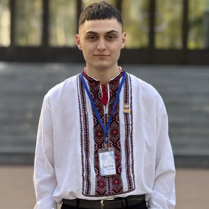 Даніел Махмудов