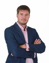 Владислав Антипов