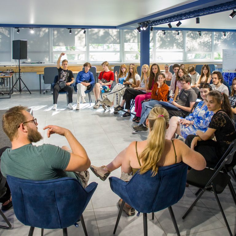 English Speaking Club разом з «Casus Pax»